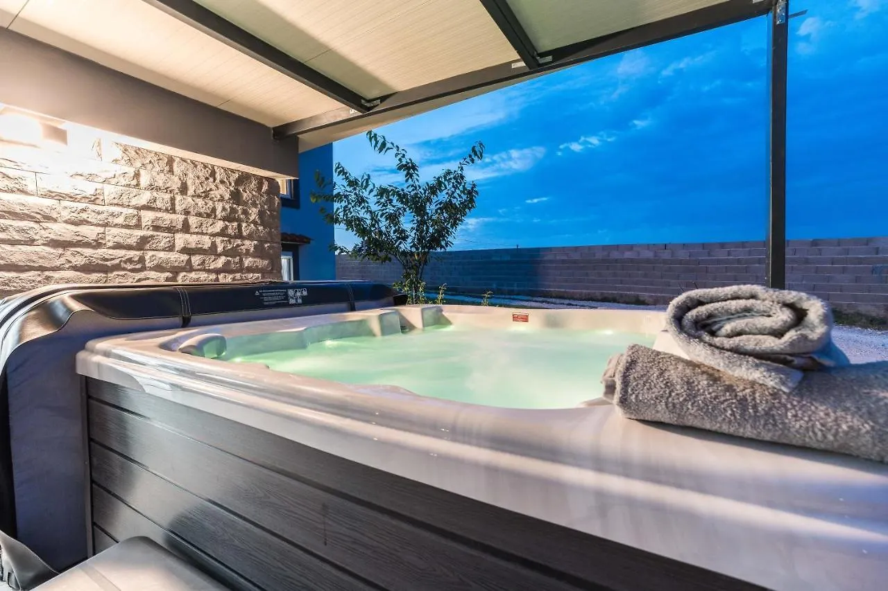 Apartment Villa Noemi Poljica  Croatia
