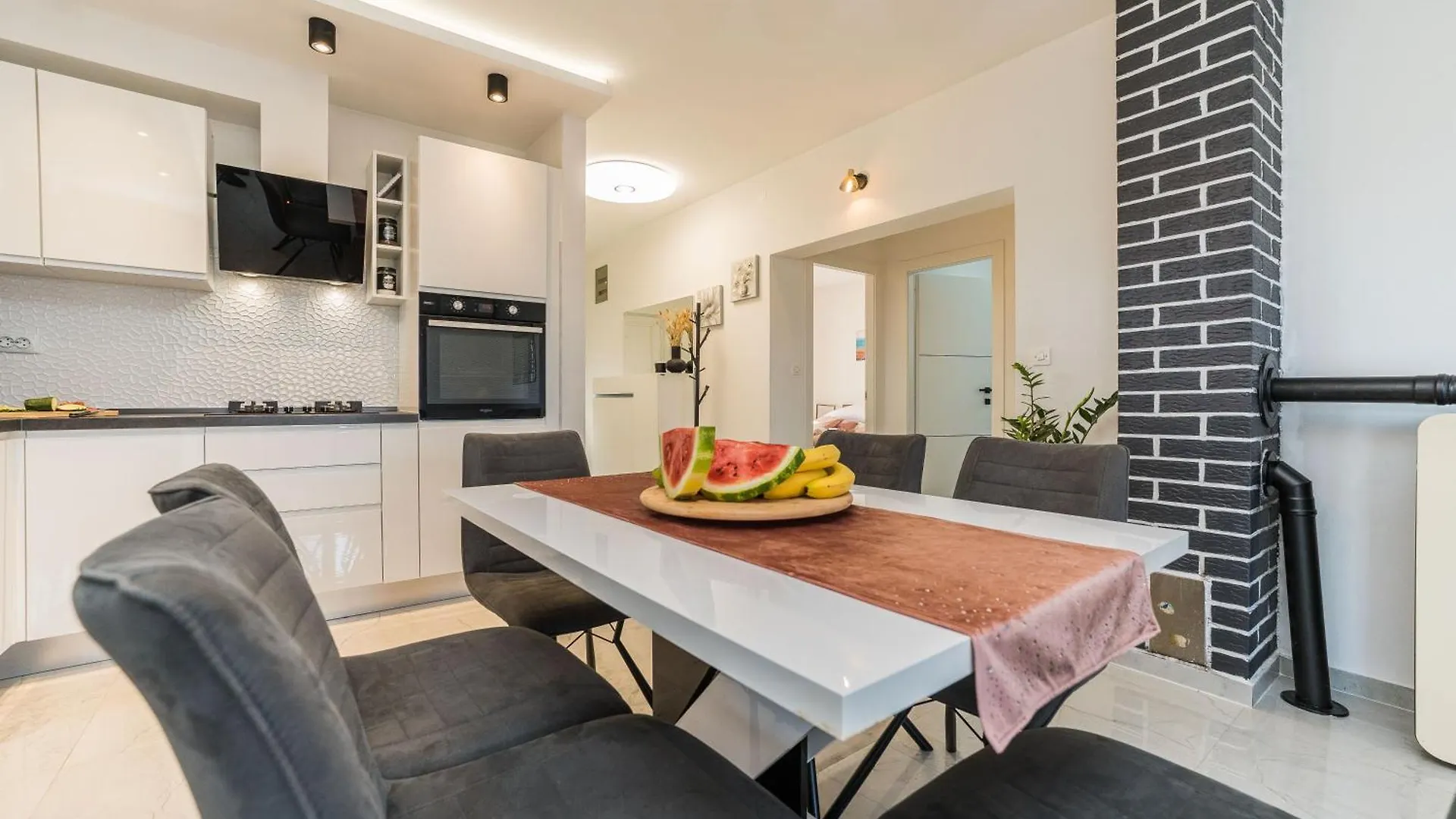 Apartment Villa Noemi Poljica  Croatia